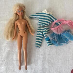 Vintage Skipper Doll Teen Fun Clothes 1987  Long Hair